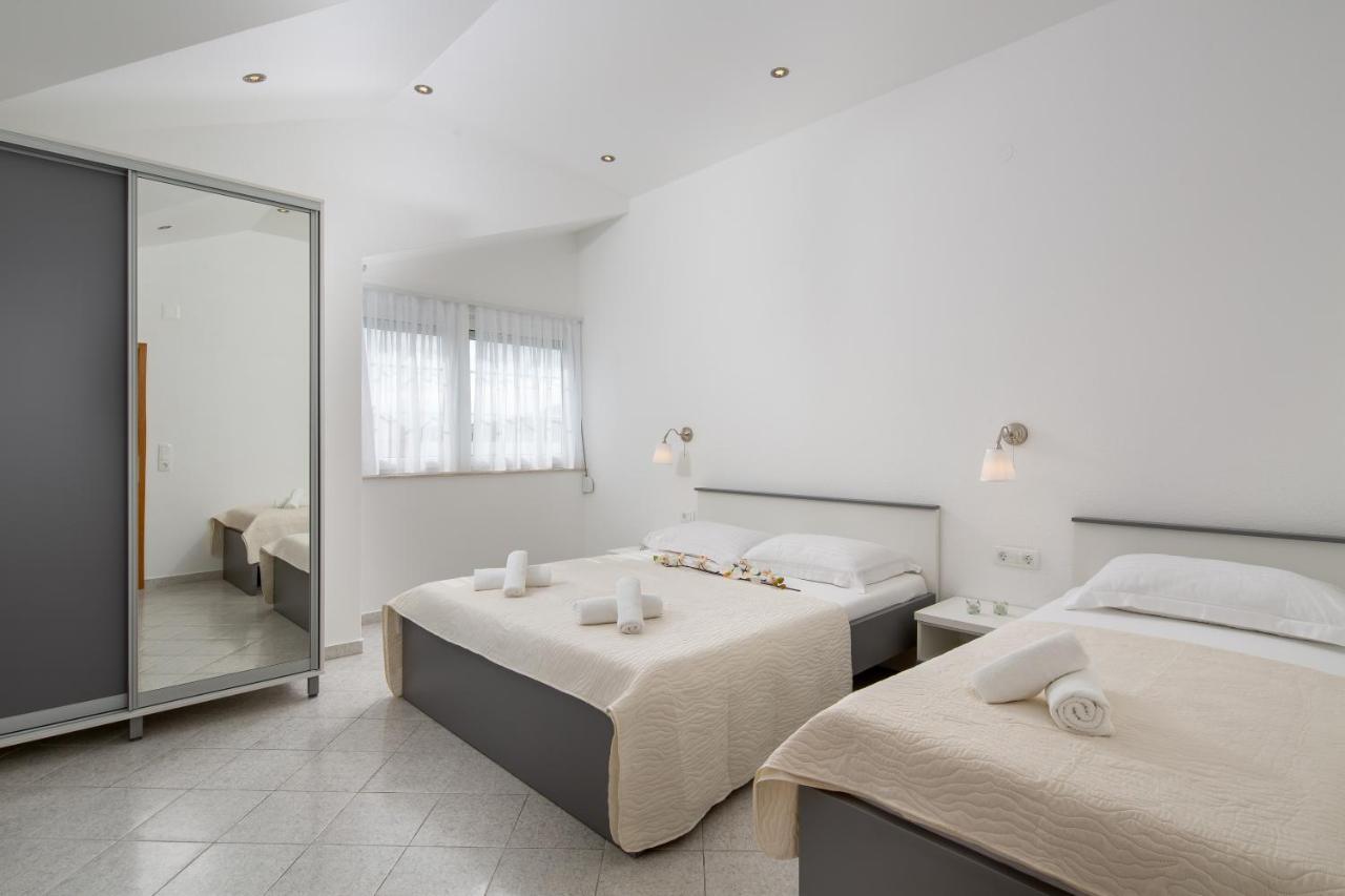 Villa Kristina Trogir Buitenkant foto